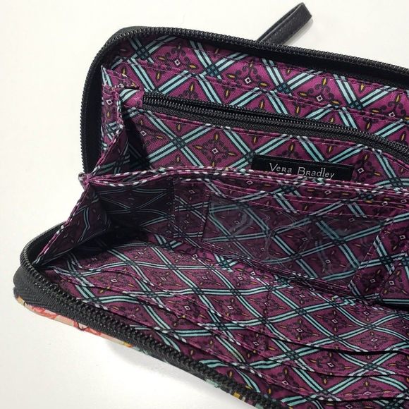 Vera Bradley Zippered Clutch / Wristlet, Wallet, Approx. 8 x 4 - Picture 4 of 8